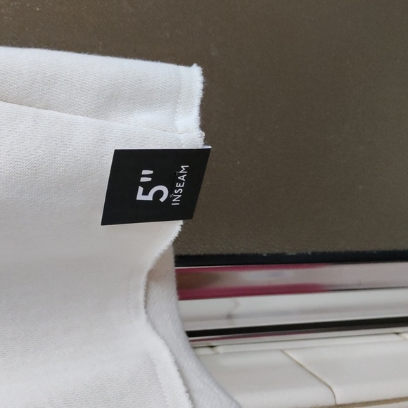 No Boundaries Jogger Short Light Birch - Picture 9 of 9